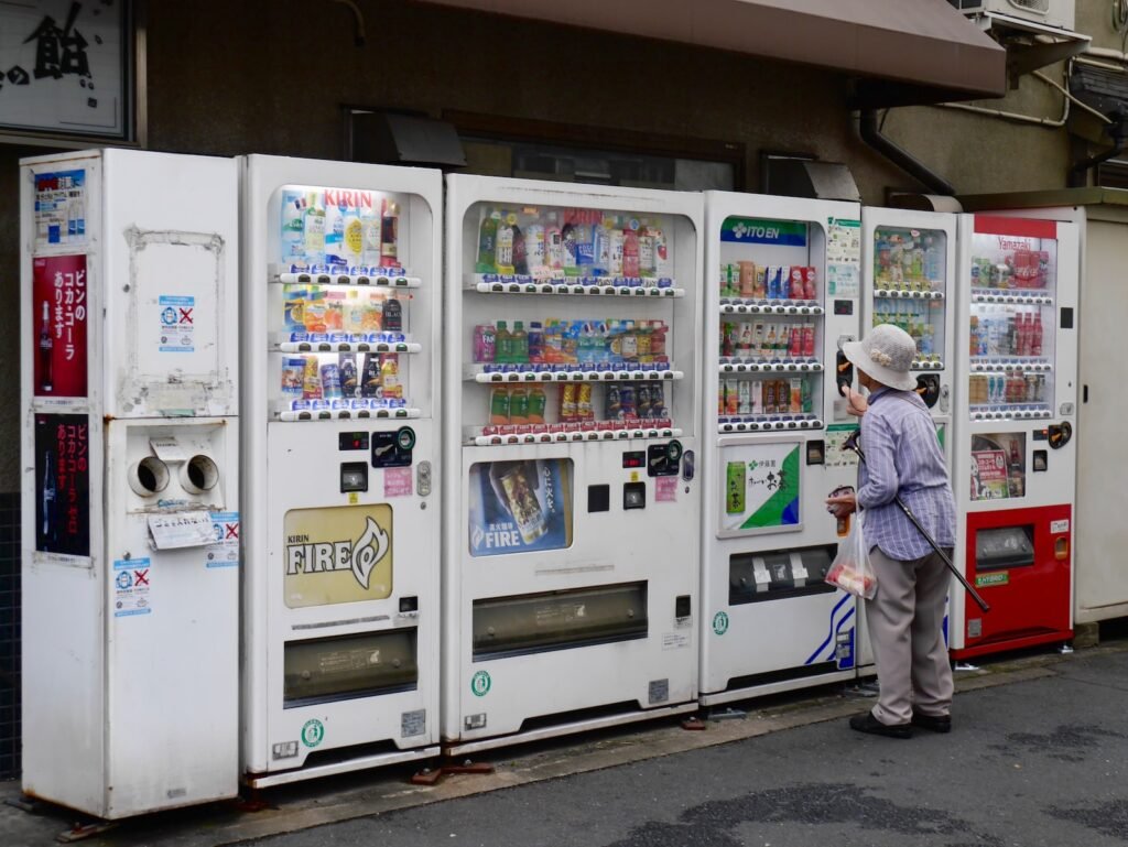 How profitable is vending machine, how much do vending machines make a day